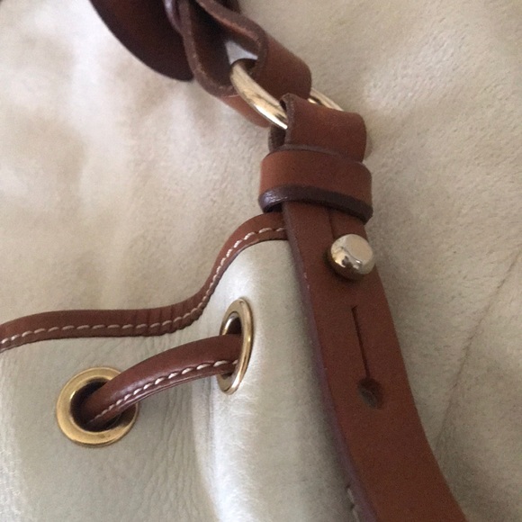 Vintage Dooney & Bourke White Leather Tote - Picture 5 of 7